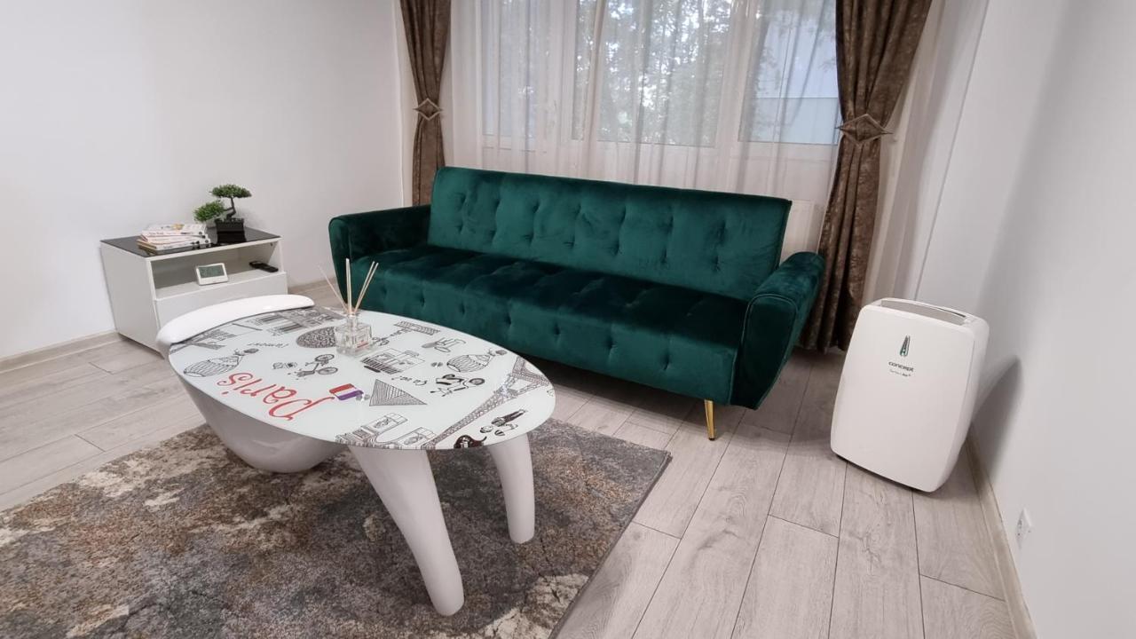 Stone Bridge Apartment ยาช ภายนอก รูปภาพ
